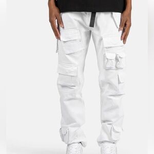 Men’s like new !  Black Taylor brand sz 32 white 16 pocket cargo pants